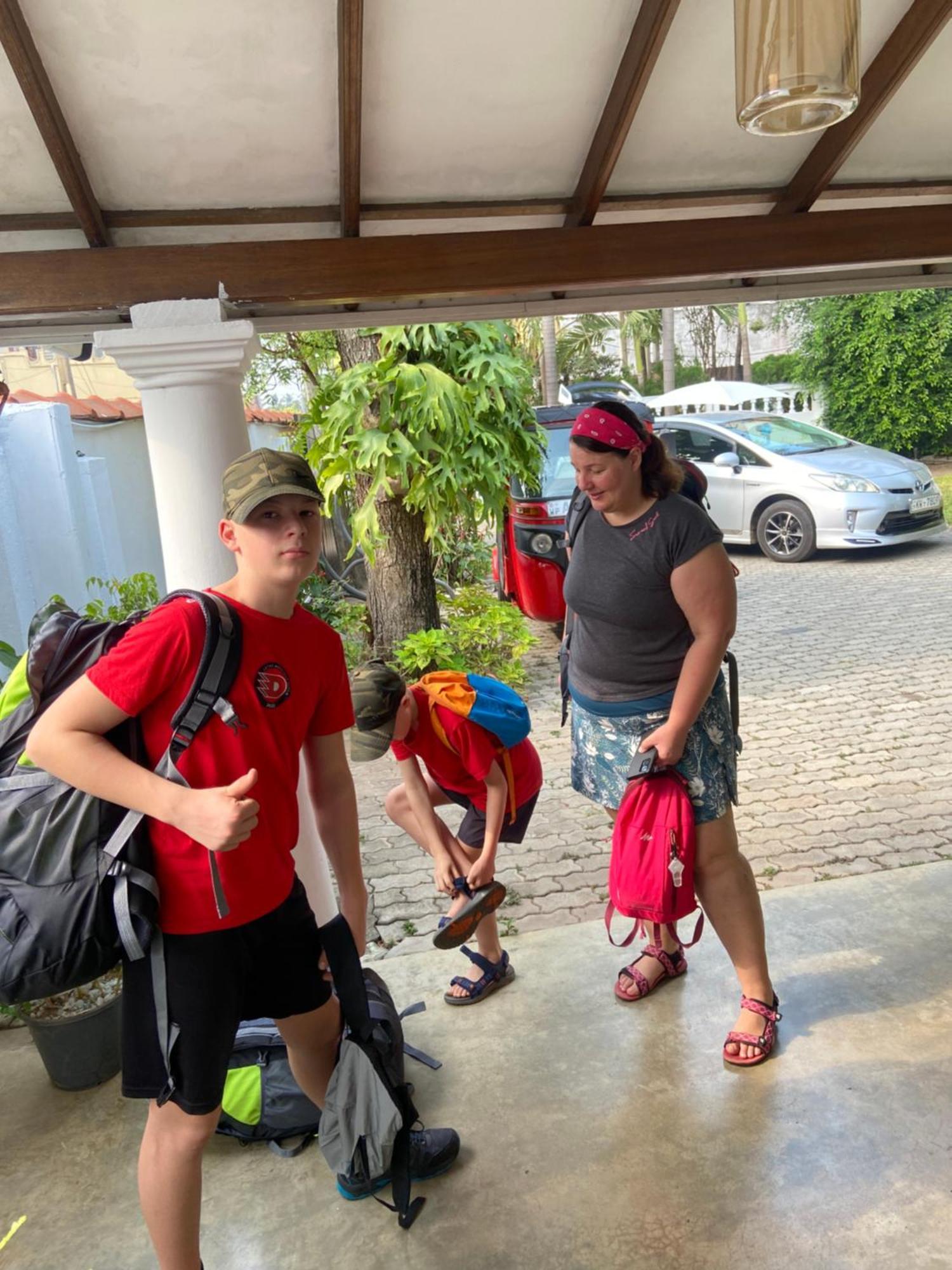 Dions Guest House نيجومبو المظهر الخارجي الصورة